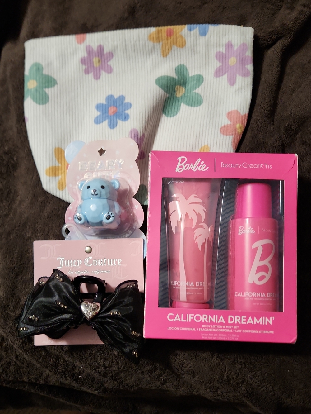 Gift Bundle - Picture 1 of 6